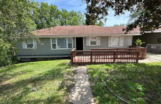 515 S. Forest Ave. photos photos