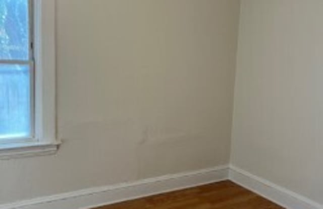 2219 Hurley Avenue Gallery 4