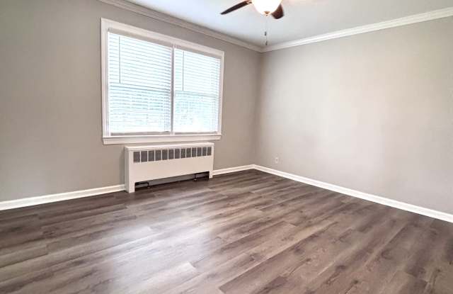 1700 Roslyn Drive photos photos