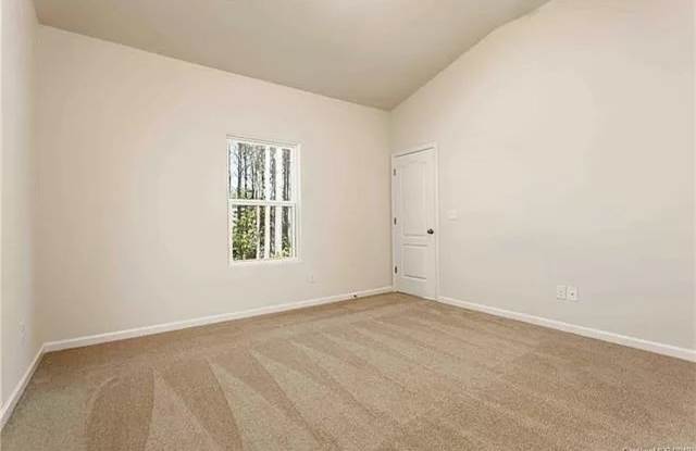Room in 3 Bedroom Home at Jerimoth Dr photos photos