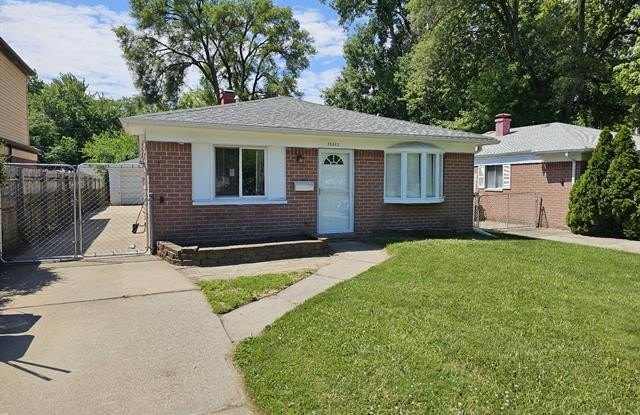 25643 Carlysle Street photos photos