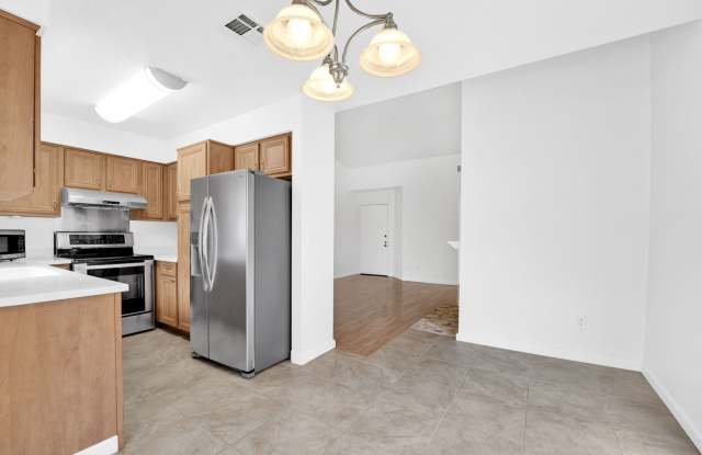 Hercules 2 Bedroom Condo with 1-Car Garage - 906 Forest Run, Hercules, CA 94547 Hercules 2 Bedroom Condo with 1-Car Garage - 906 Forest Run, Hercules, CA 94547