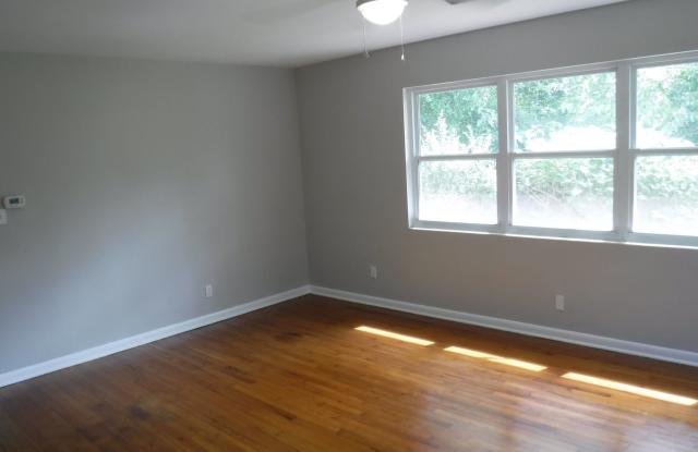 1834 Sunset Lane Gallery 3