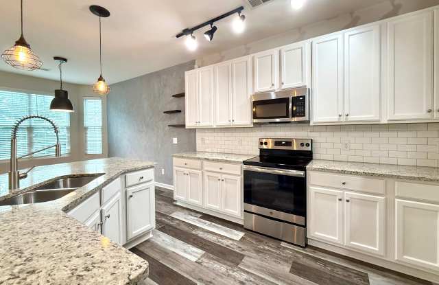 9015 Cat Tail Pond Rd photos photos