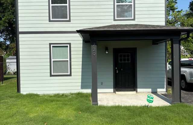729 N Dunlap St photos photos