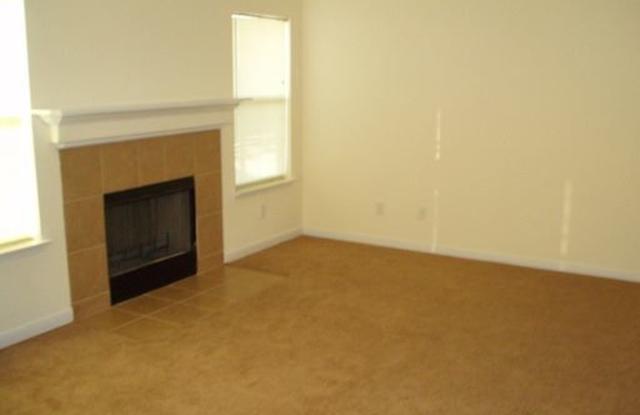 7914 Sterling Manor Gallery 4