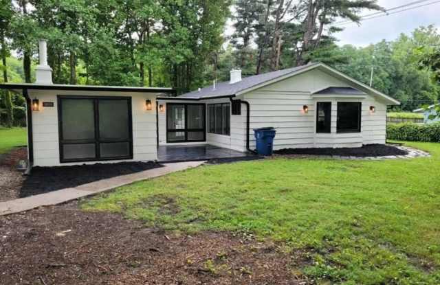 3905 Poplar - 3905 Poplar Street, Terre Haute, IN 47803