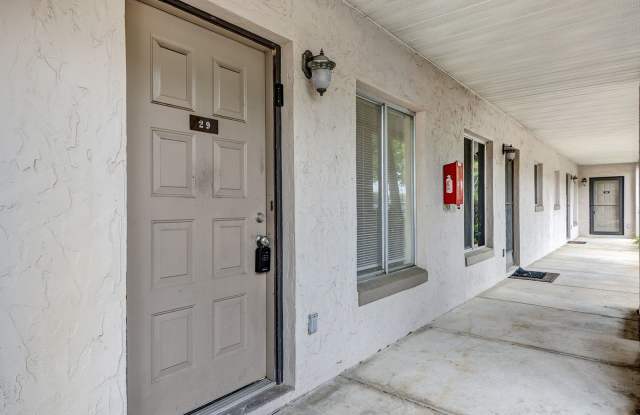 Charming One-Bedroom, One-Bath Retreat in Winter Haven with Modern Amenities Gallery 3