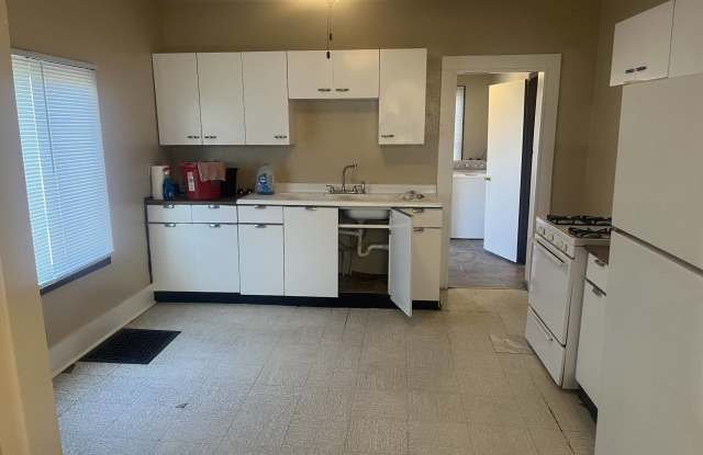 207 South Park Avenue - 1 photos photos