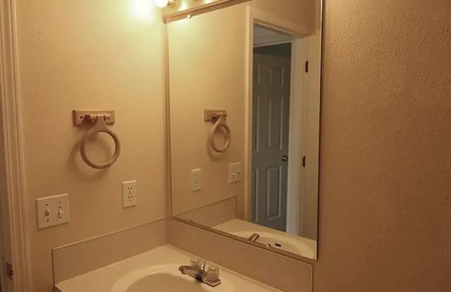 Elwood Condo 240 photos photos