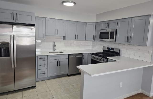 220 CLERK ST photos photos