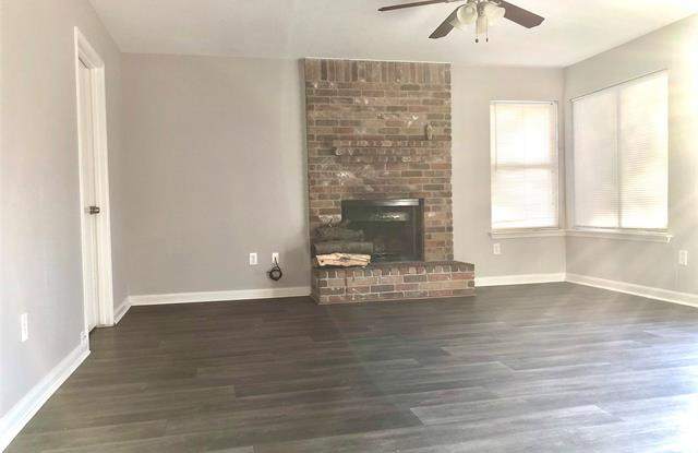 4414 Emerson Drive Gallery 4