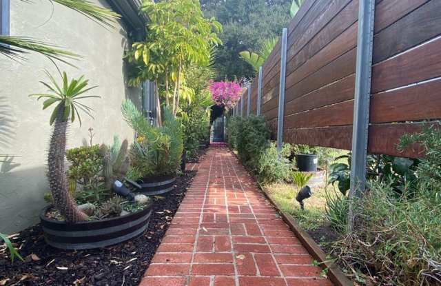 520 1/2 Ocean View Ave. Gallery 4