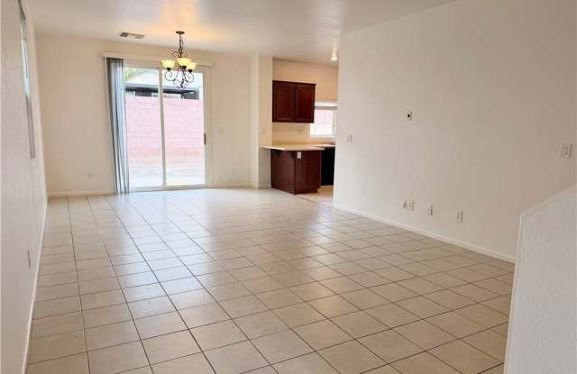 6212 W Cougar Avenue Gallery 3