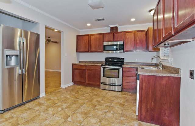 8812 Lavalle Gallery 3