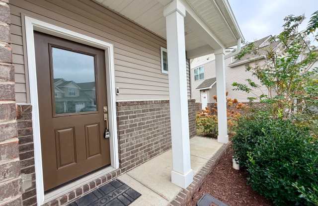 Move-In Ready End-Unit Townhome With Gulf Course Views Gallery 3