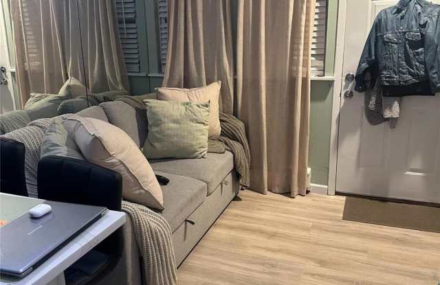 979 Oceanfront Gallery 3