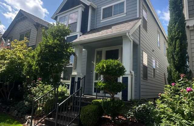 Beautiful 3-Bedroom Home with Bonus Room! Pets ok, Air Conditioning! Gallery 3