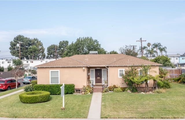 10135 Halbrent Avenue - 10135 Halbrent Avenue, Los Angeles, CA 91345
