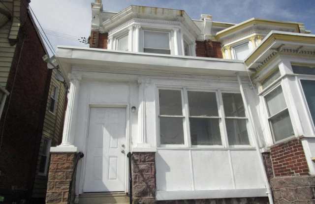 5719 SPRUCE STREET Gallery 2