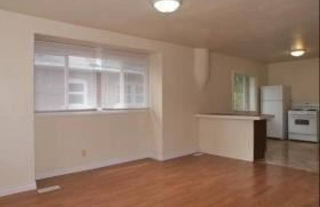 612 S. Harmony CT Gallery 4