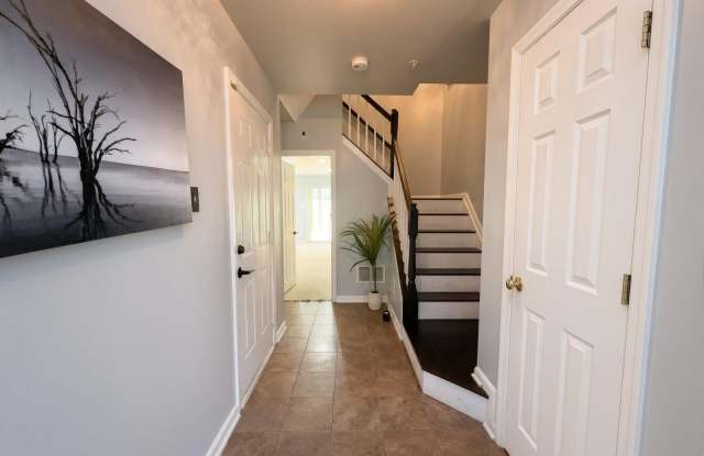 8231 BROOKTREE Street Gallery 2