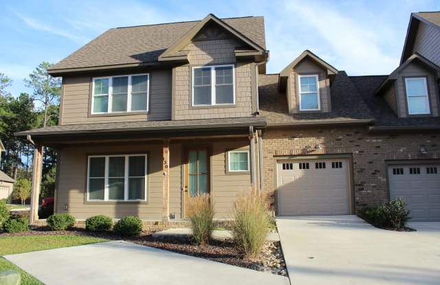 130 Pinebranch Court - 130 Pine Branch Ct, Southern Pines, NC 28387