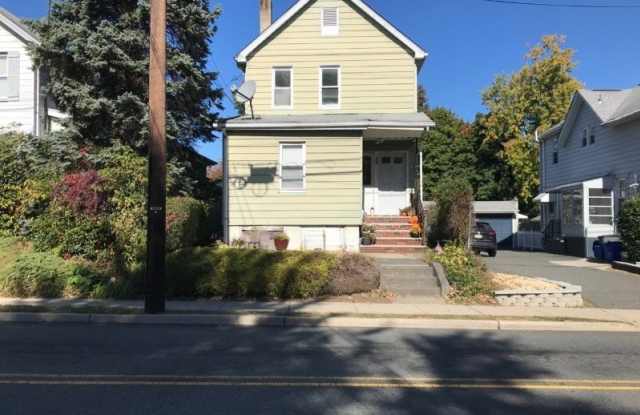 250 Park Ave - 250 Park Avenue, Essex County, NJ 07110