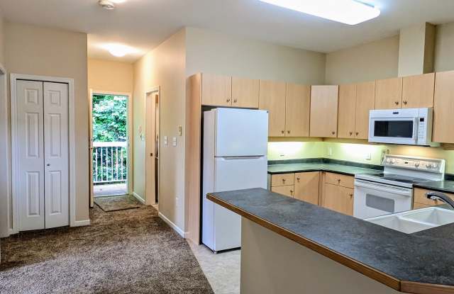 North Lynnwood 3 Bedroom Condo - Corner Unit photos photos North Lynnwood 3 Bedroom Condo - Corner Unit photos photos