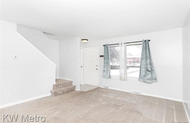 29166 TESSMER Court Gallery 2