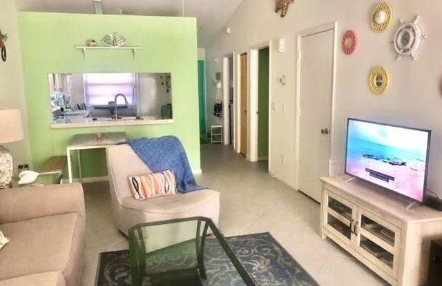 489 Tallwood photos photos