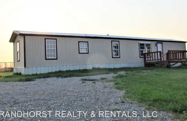 10851 N. 2440 Rd Weatherford, OK 73096 - 10851 N 2440 Rd, Custer County, OK 73096