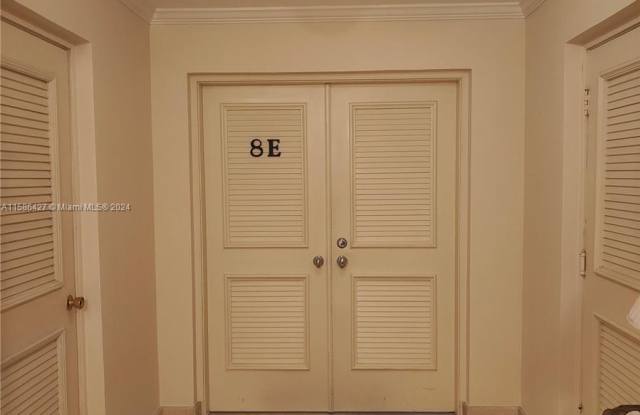 611 Ocean Dr Gallery 3