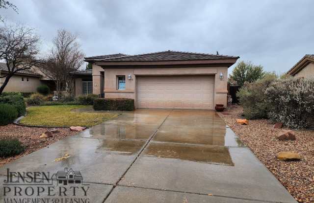 Beautiful Coral Canyon Home- Yard Care Included. Gallery 4