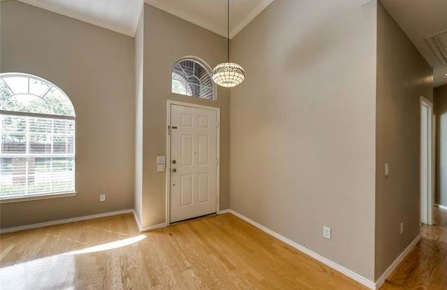 613 Claremont Court Gallery 3