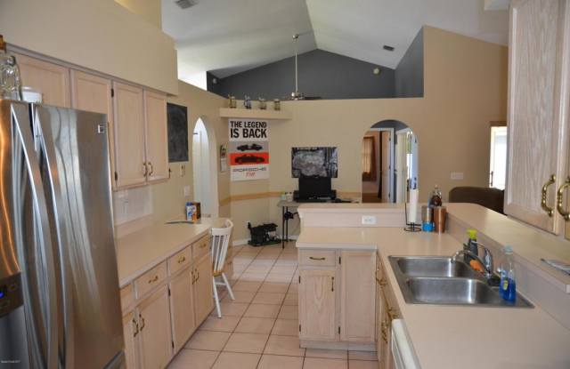 931 Osprey Lane Gallery 2