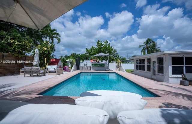 31 SW 6th St - 31 Southwest 6th Street, Hallandale Beach, FL 33009