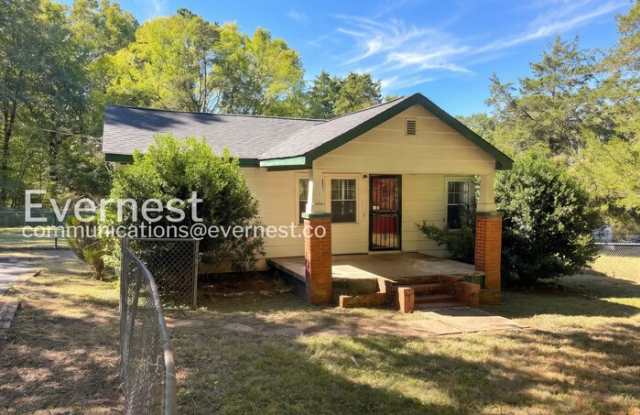 2624 Forest Road Gallery 1