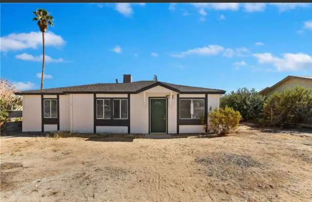 Stylish  Spacious: Newly Renovated 3 Bedroom Home with Large Backyard and Modern Amenities. photos photos