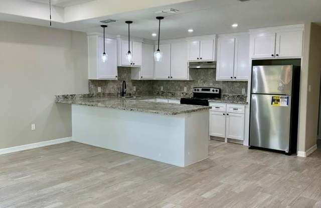 813 E WASHINGTON ST. photos photos 813 E WASHINGTON ST. photos photos