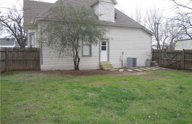 303 N. Douglas Ave. Gallery 4