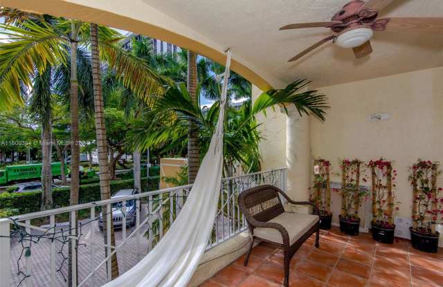 1824 Brickell Avenue Gallery 4