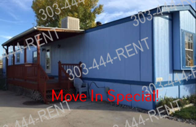 $500 off of the 1st Month's Rent - Riverdale Farms Subdivision - 3 Bedroom 2 Bathroom in Thornton! photos photos