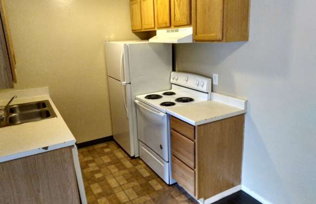 2 Bedroom 1 Bathroom Apartment - Granvue Apartments Gallery 3