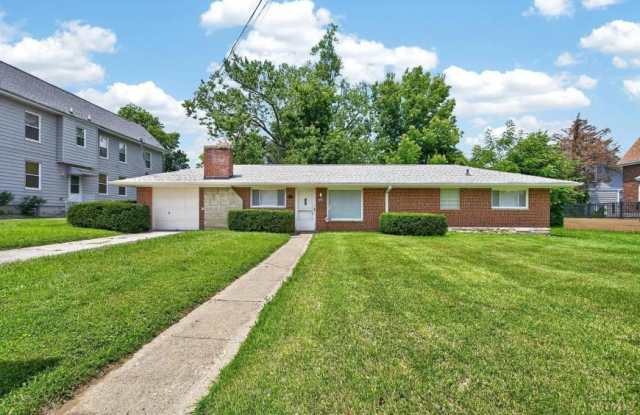 5845 Salvia Avenue Gallery 1