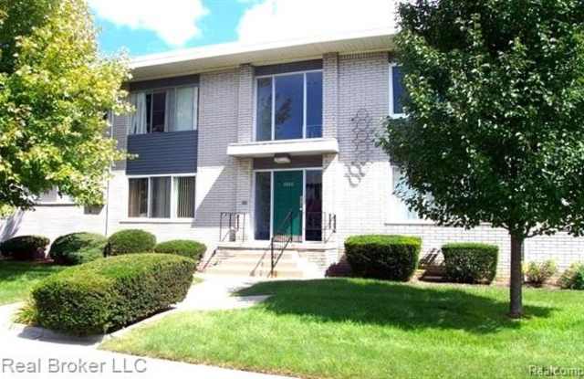 4840 Briarwood Avenue photos photos
