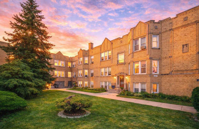 2419 N Oak Park Avenue unit: 2C - 2419 North Oak Park Avenue, Chicago, IL 60707