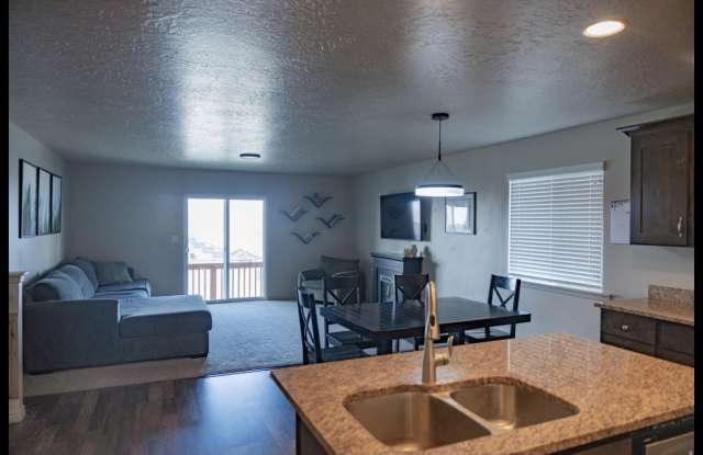 417 Slate Drive Gallery 2