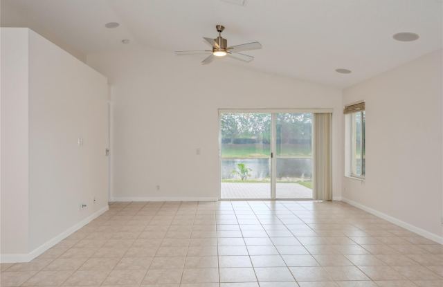 4367 DOGWOOD Circle Gallery 4
