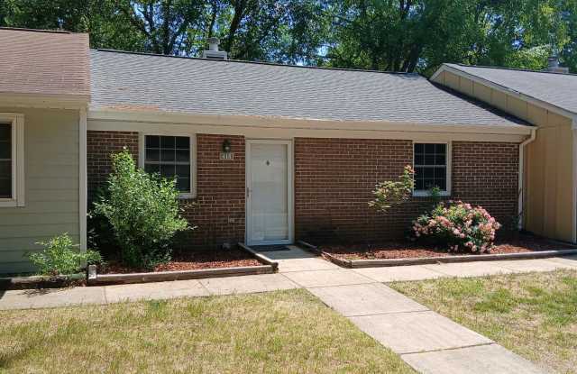 Clean 2BR/2BA Townhome in Garner Near White Oak & I-40 photos photos